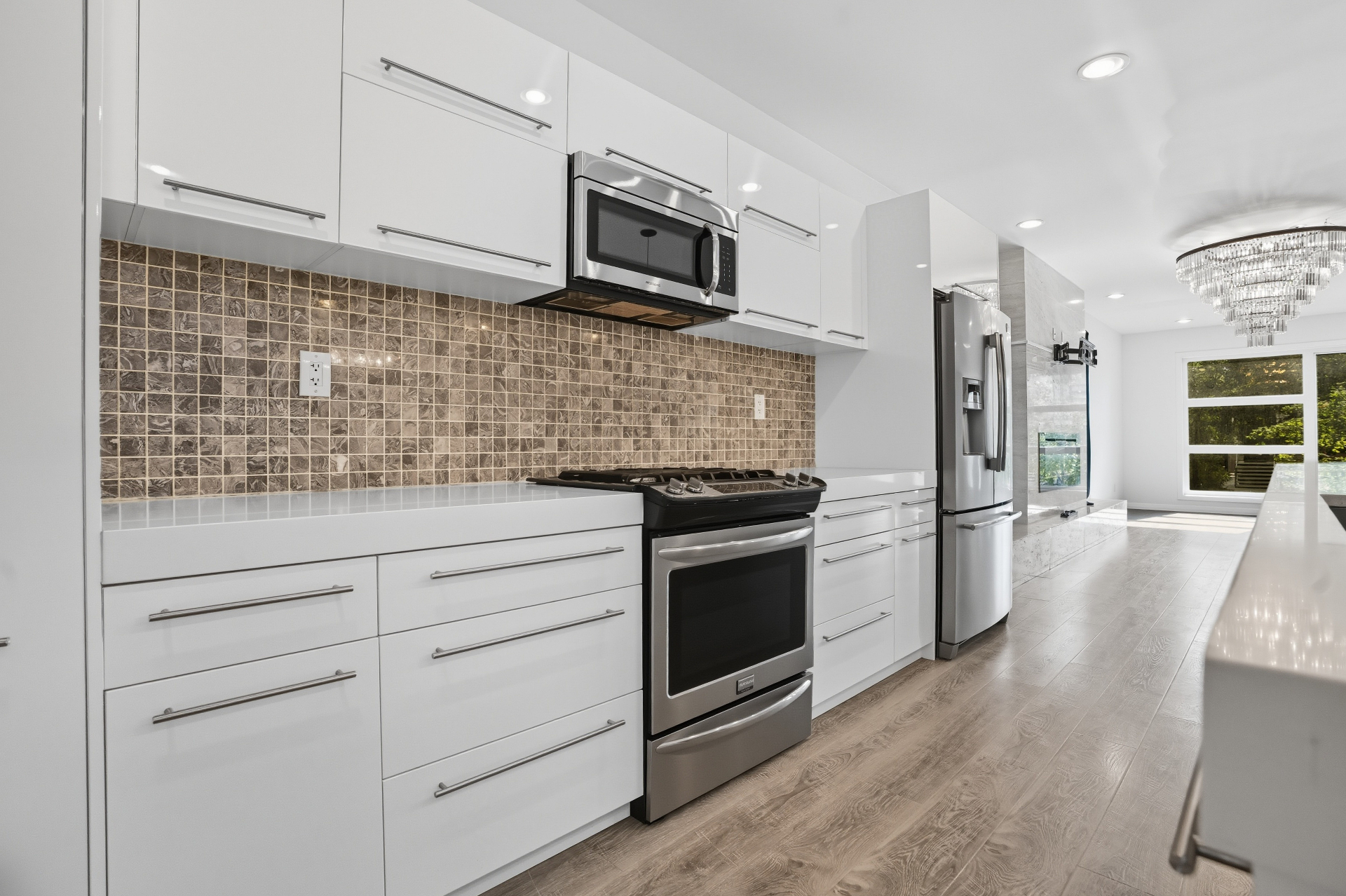 近8街2015年半独立别墅出售·1105 7th St. E——林与唐地产 - 7